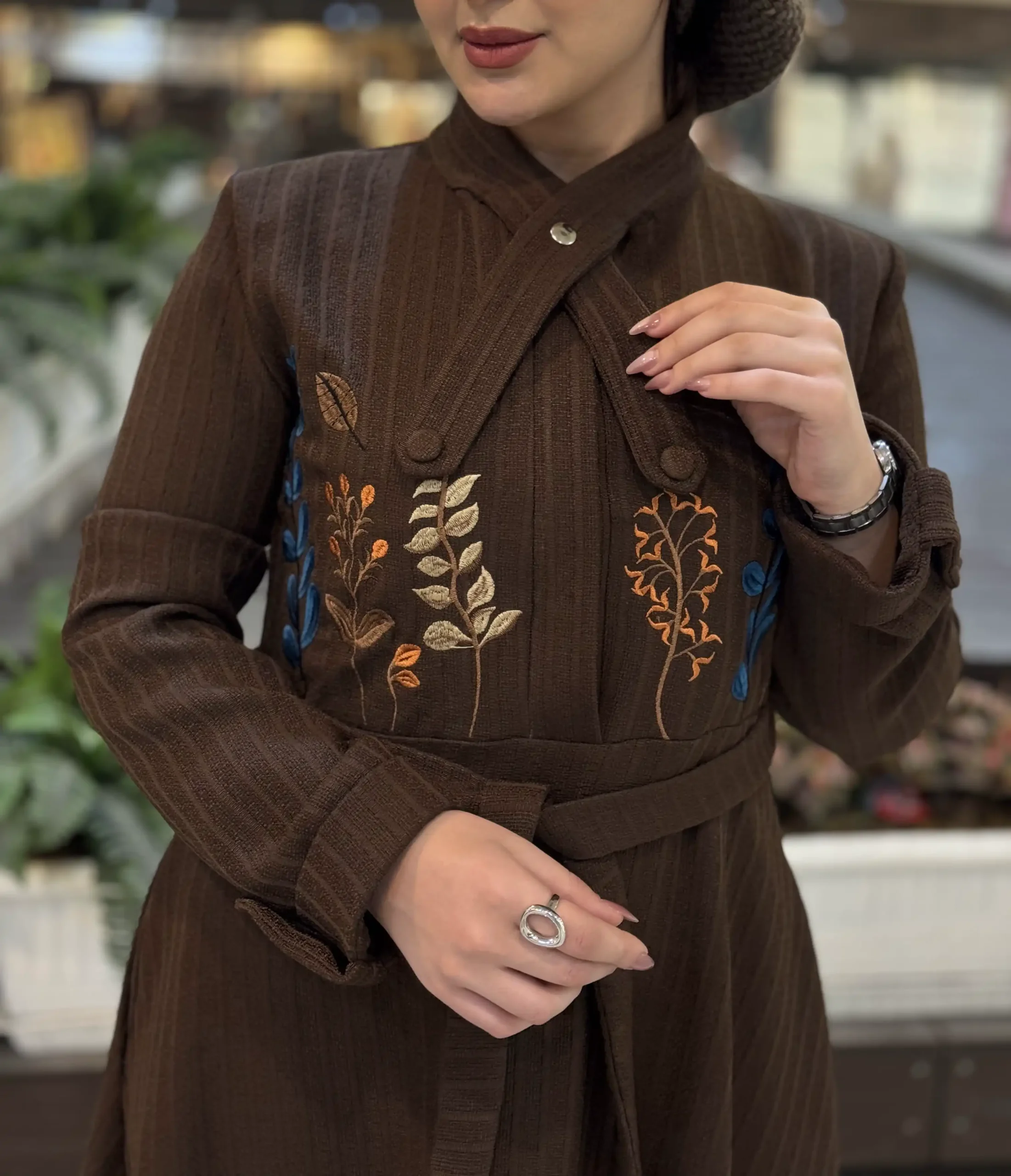 پیراهن پاییزی رنگ قهوه ای