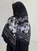 روسری ابریشم ساتن قواره۱۳۵زنانه