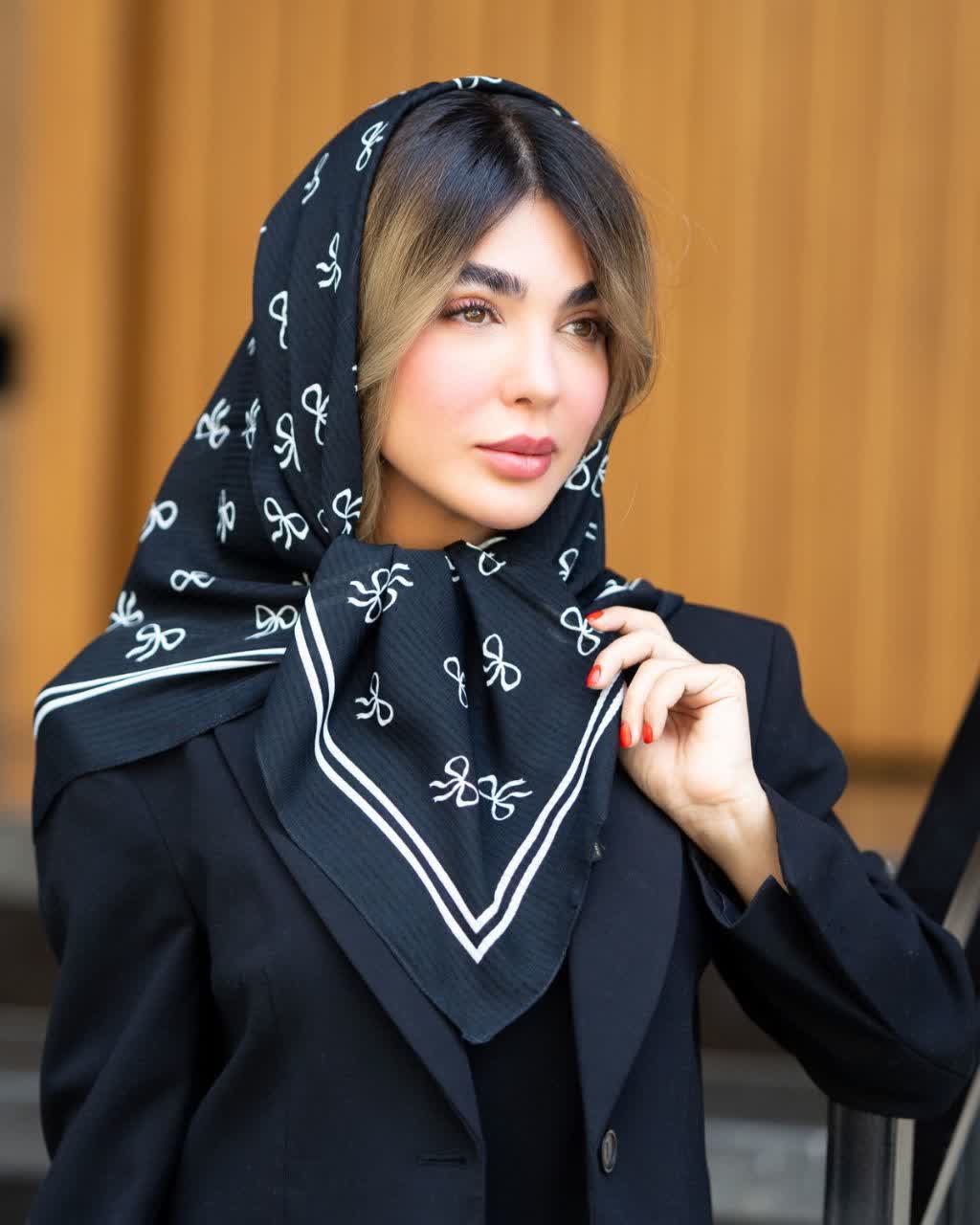 روسری پاپیونی نخ اسکالر