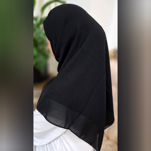 روسری مشکی نخ اسکالرقواره۱۲۰