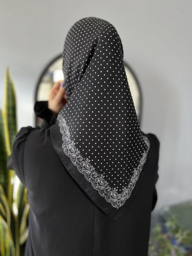 مینی اسکارف نخی
