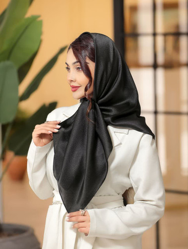 روسری ساتن مشکی