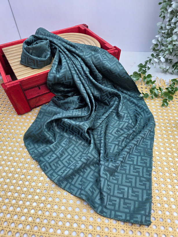 مینی اسکارف ابریشم ولنتیو