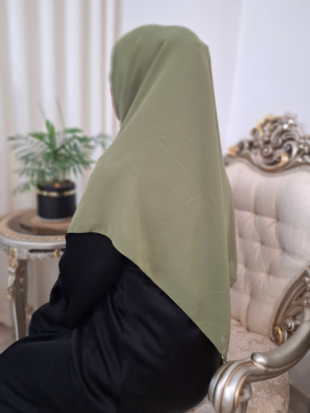 روسری کرپ شکری زنانه قواره۱۲۵ دارای رنگبندی