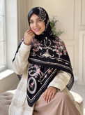 روسری ابریشم ساتن قواره۱۳۵